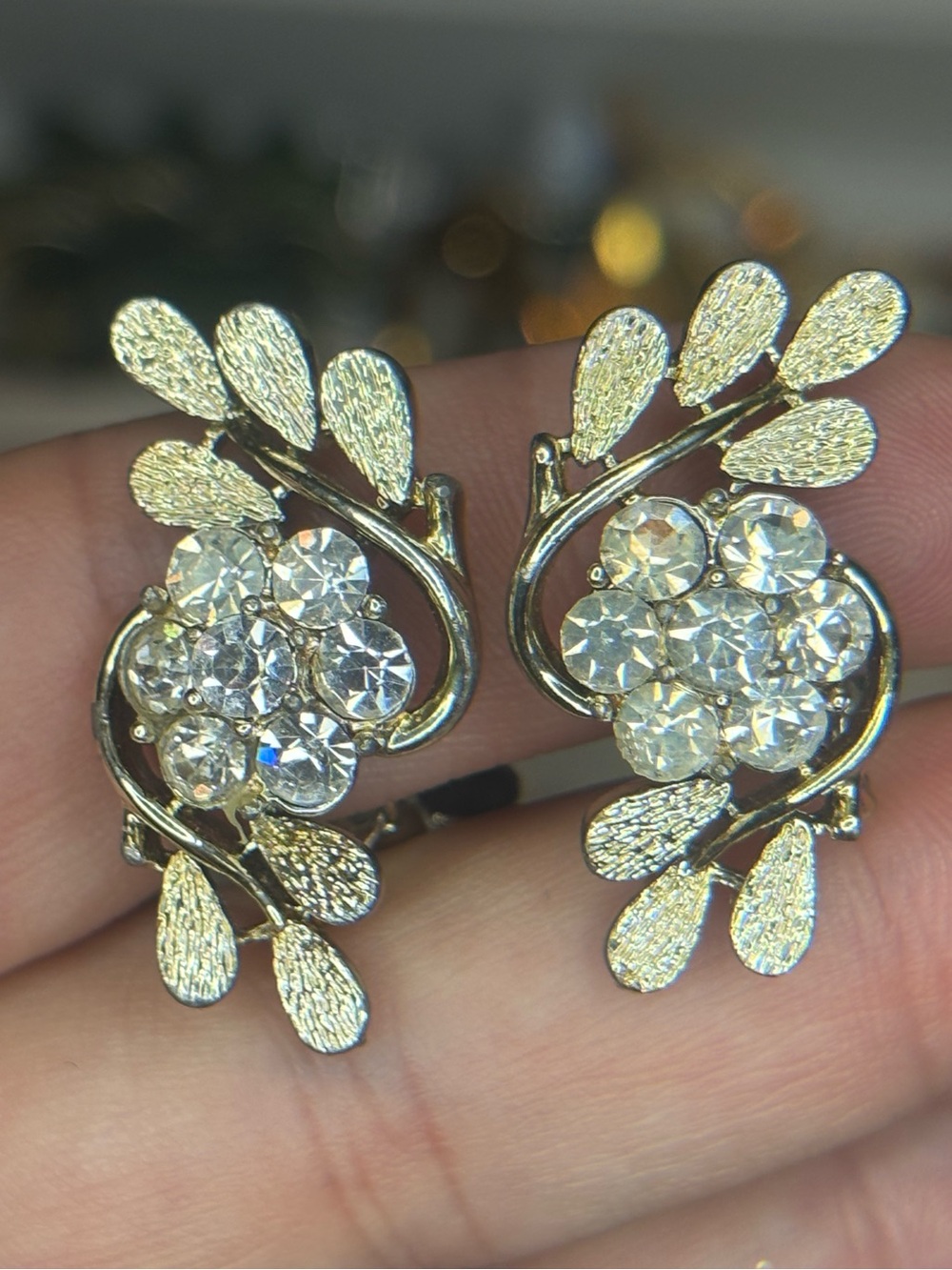 Vintage Coro Clear Rhinestone Leaf Vine Clip-On Earrings